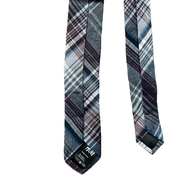 H&M Purple, Blue, and Gray Plaid Skinny Tie​​ - Picture 7 of 7